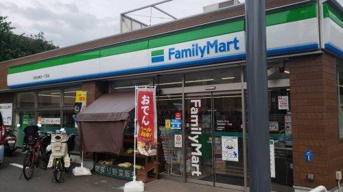 【コンビニエンスストア】ファミリーマート 世田谷奥沢一丁目店まで352ｍ