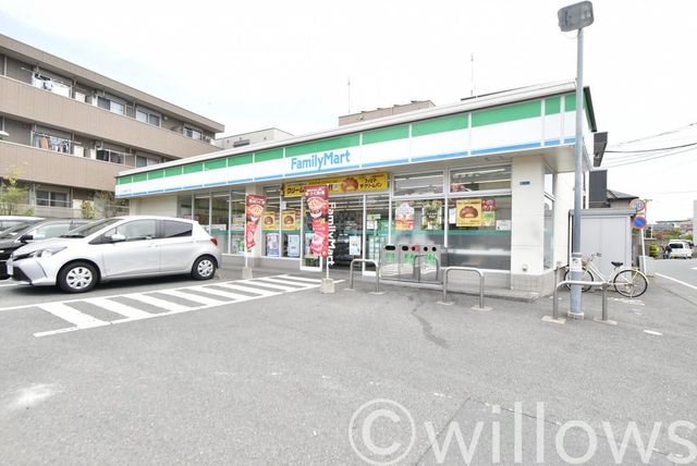 ファミリーマートニック北加瀬三丁目店 徒歩5分。 390m