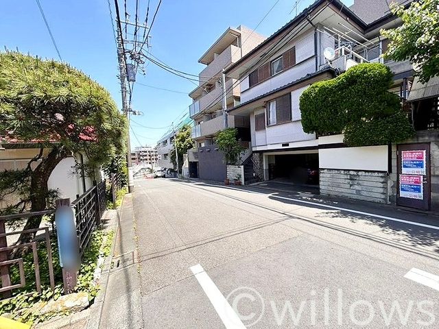 静かな環境で心地よい空間を味わえます。晴れの日は青空が広がりゆったりとおうち時間をお過ごしになれます。