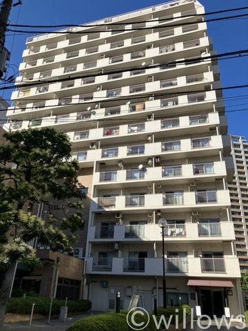 地上14階建て（13階部分）のマンションです。