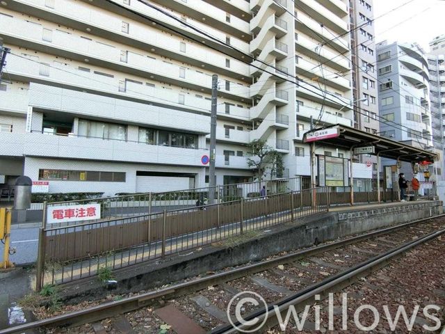 面影橋駅(都電 荒川線) 徒歩6分。 420m