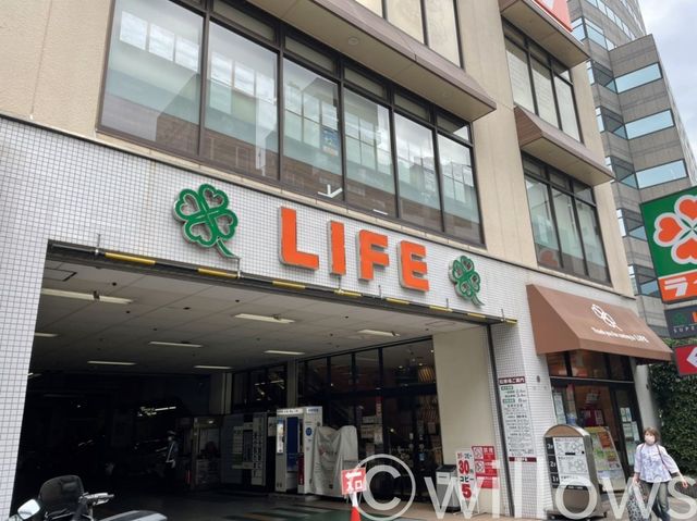 ライフ渋谷東店 徒歩10分。 740m