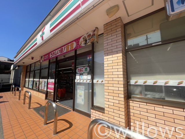 セブンイレブン横浜永田東3丁目店 徒歩2分。 120m