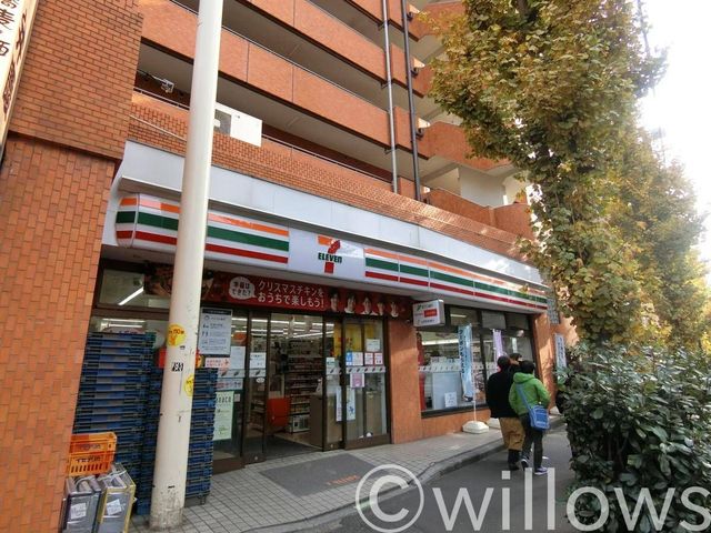 セブンイレブン江戸川橋店 徒歩7分。 520m