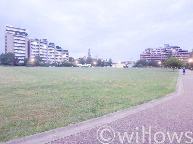 杉並区立桃井原っぱ公園 徒歩16分。 1260m